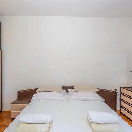 Apartament In With Wifi *